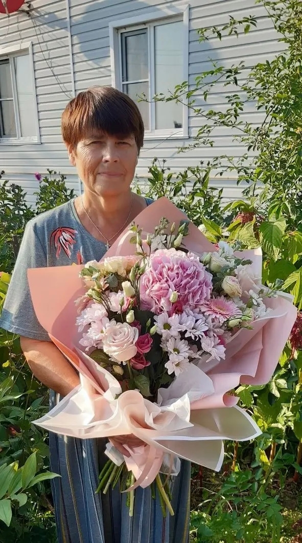 #СЛУЖЕНИЕ. Хозяйка книжного дома