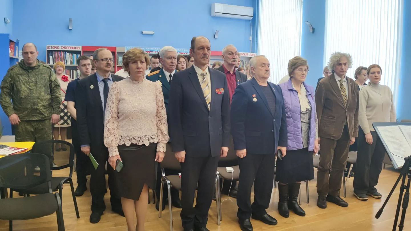 В КРАЮ РОДНОМ. Салют и слава годовщине навеки памятного дня